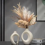 Nordic Ceramic Heart-shaped Vase for Bride's Wedding Gift Pampas Grass Living Room Bedroom Home Decoration Black White 6