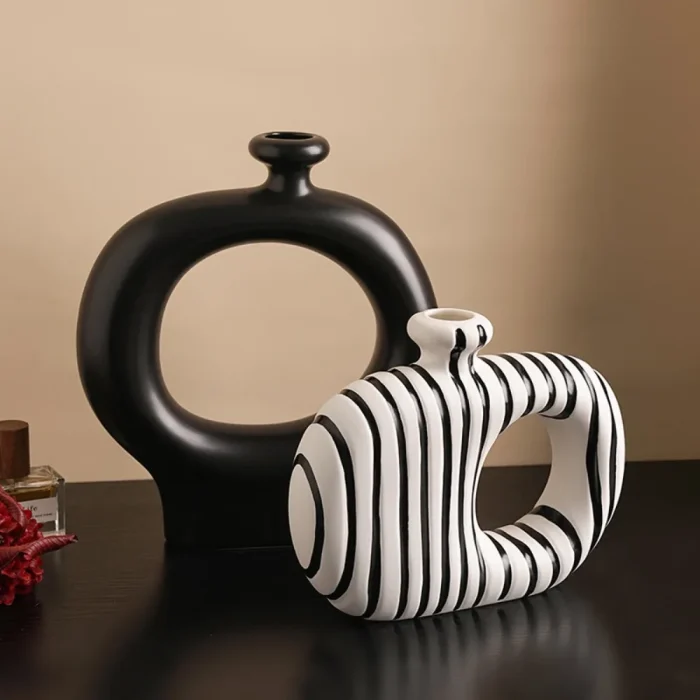 Nordic Ins Black and White Striped Ceramic Vase Living Room Dining Table Flower Arrangement Container Wedding Vase Decoration 1