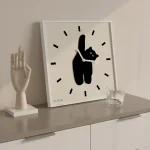 MOMO Cat Clock Ins Creative Scandinavian Acrylic Clock Wall Clock Living Room Modern Simple Restaurant Clock Mute Art 2