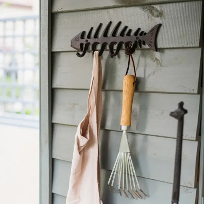 Creative cast iron fish bone hook wall hook garden courtyard outdoor decoration personality grocery European-style ornaments 1