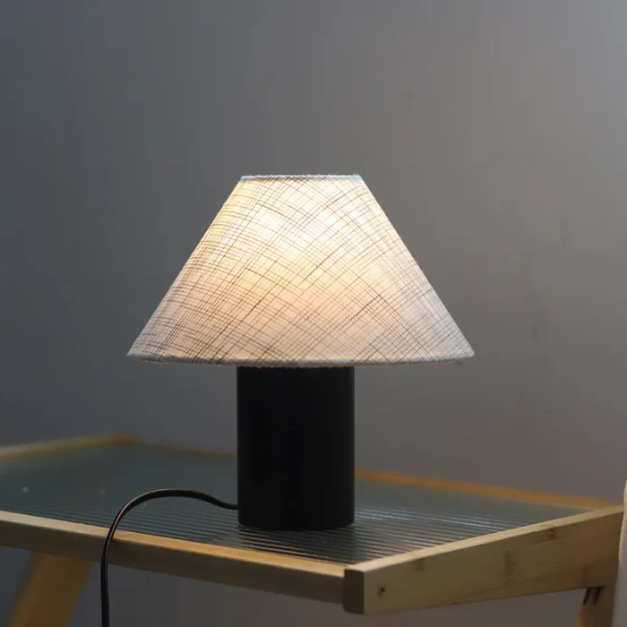 Table Lamp Retro Solid Wood Bedroom Bedside Lamp Study Lamp USB Plug-in Fabric Lamp Living Room Decorative Table Lamp 5