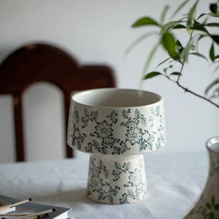 Nordic Blue and White Porcelain Ceramic Flower Pot Ornaments Living Room Bedroom Flower Arrangement Art Vase Wedding Decoration 1