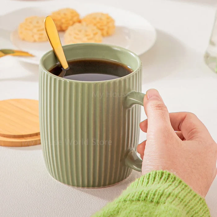 Ceramic Mugs Coffee Cups with Bamboo Lid Milk Tea Cup with Handle Ins Korean Style Oatmeal Breakfast Mug Drinkware Cup Water Cup 5