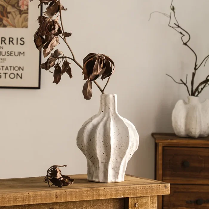 Nordic Ins White Ceramic Vase Ornaments Living Room Wine Cabinet Entrance Desktop Flower Arrangement Art Vase Wedding Decoration 3
