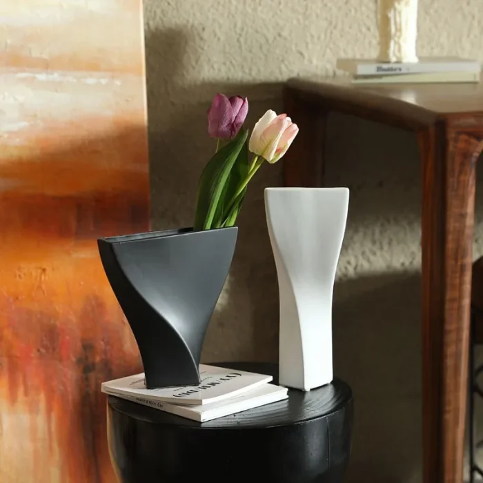 Nordic Instagram Black and White Ceramic Vase Ornaments Living Room Bedroom Dining Table Flower Arrangement Container Decoration 1