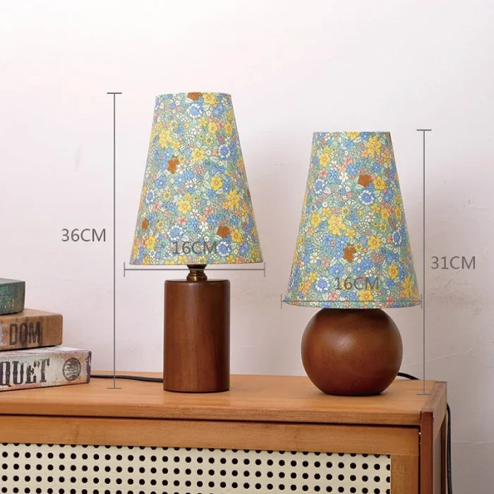 French Style Fresh Flowers Romantic Atmosphere Bedside Table Lamp Solid Wood Bedroom Study Photo Decoration Floral Lamp 6