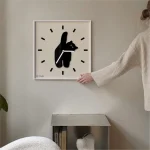 MOMO Cat Clock Ins Creative Scandinavian Acrylic Clock Wall Clock Living Room Modern Simple Restaurant Clock Mute Art 1