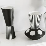 Nordic design creative black and white ceramic vase abstract flower arrangement flower retro desktop home craft decoration 3