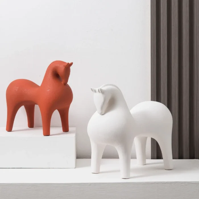 Creative Red Horse Ceramic Ornaments  Hall Model Room Hotel Front Desk Ornaments Relocation New House Gift Cabinet Furnishings 1
