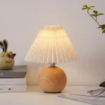 Ceramic Pleated Table Lamp Bedroom Ins Girl Nordic Bedside Lamp Creative Retro Bedside Table Lamp Decorative Lamps 4