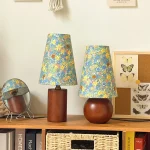 French Style Fresh Flowers Romantic Atmosphere Bedside Table Lamp Solid Wood Bedroom Study Photo Decoration Floral Lamp 1
