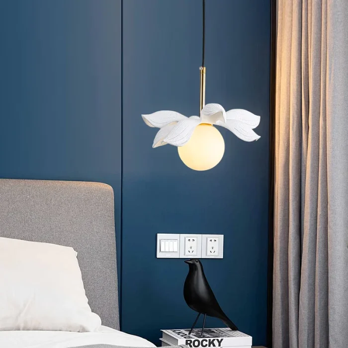 Nordic Personality Restaurant Small Chandelier Creative Bar Single-Head Bedroom Bedside Resin Glass Decorative Chandelier G9 4