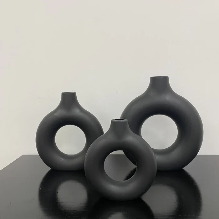 1Pcs Plastic Flat Minimalist Vase Wedding Decoration Donut Shape Flower Vase Oval Hollow Black Vases Fashion Home Living Room 6