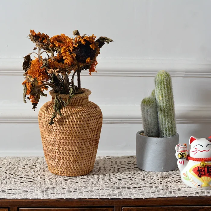 Autumn Rattan Hand-Woven Vase American Pastoral Desktop Storage Shooting Props Furniture Artistic Basket for Flower Arranging 2