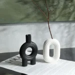 Nordic Ins Black and White Circle Ceramic Vase Ornaments Bedroom Entrance Desktop Flower Arrangement Art Vase Wedding Decoration 4