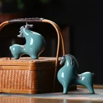 Creative ceramic ornaments horse decorative figurines Tea Pet Feng Shui horse office sculptures attract wealth and good luck 4